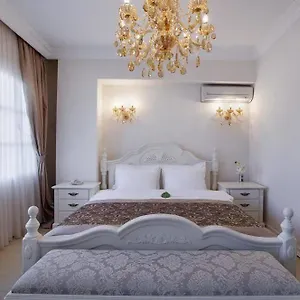 5* Otel Lavin